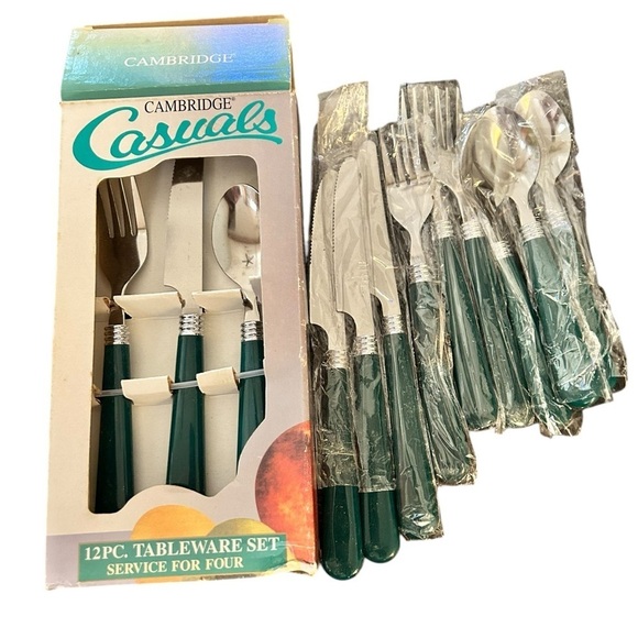 CAMBRIDGE Casuals Escapade Hunter Green 12 Pc Service for 4 Tableware NIB VTG - Picture 1 of 3